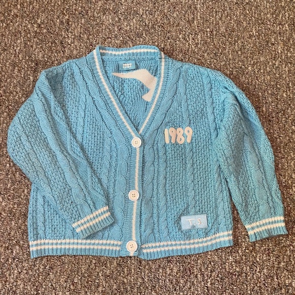 1989 (Taylor’s Version) Limited Edition Cardigan – Official Taylor Swift Merch - Picture 1 of 3